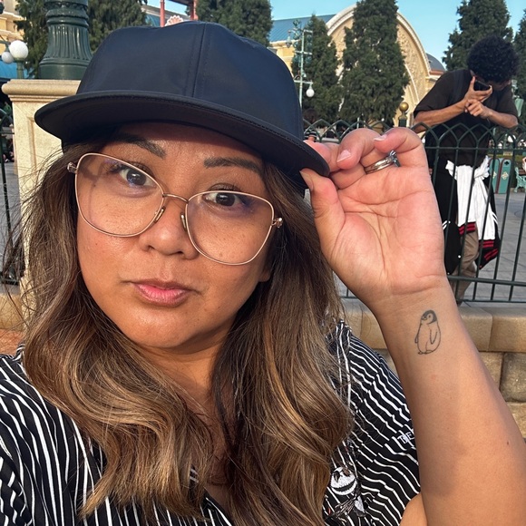 Meet your Posher, Cindy- jane - Picture 1 of 1